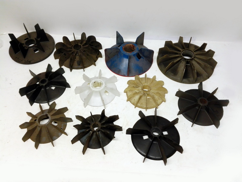 caja helices varios maquinaria industrial plastico o10.5-27 total 26u 27x38x33 1u